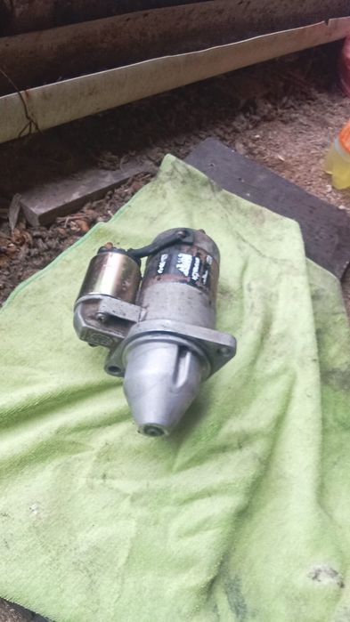 Стартер, вентилятор и радиатор на  ВАЗ.