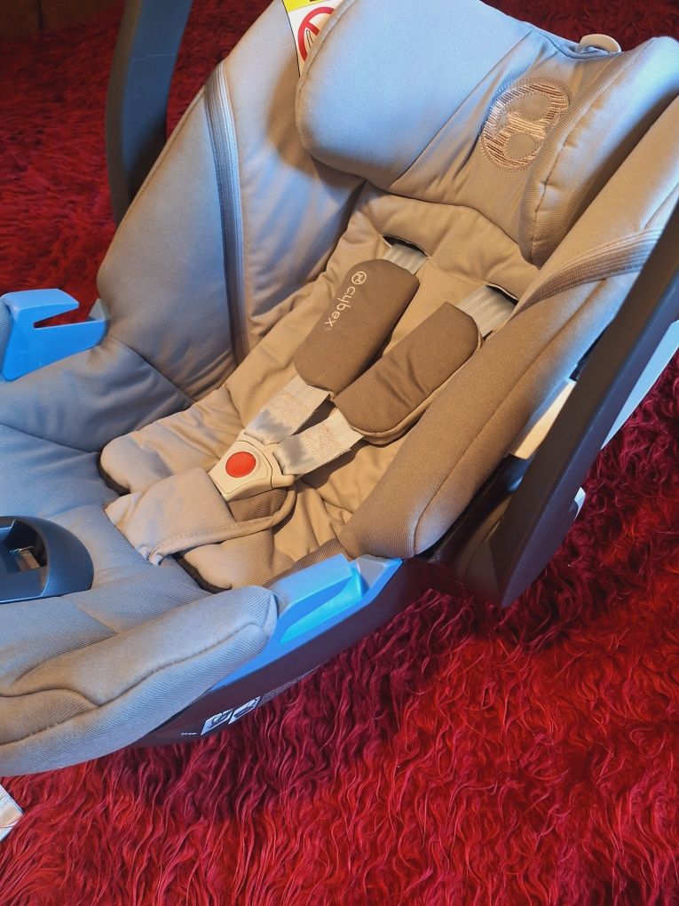 Столче за кола cybex aton 5
 cybex aton 5
Монтаж в колата - без база ,