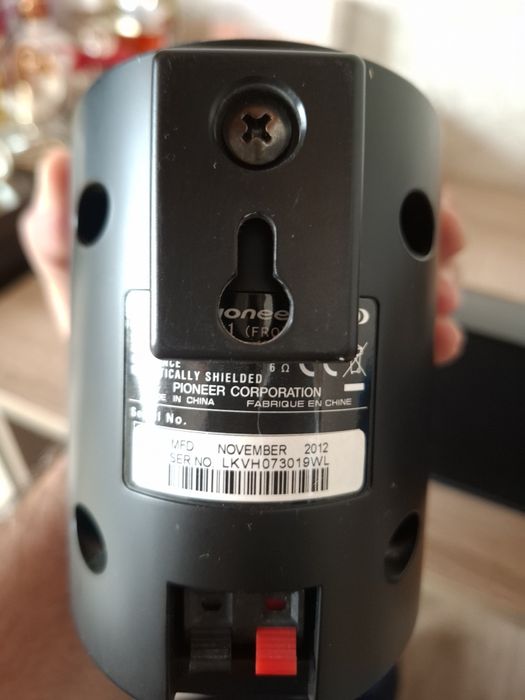 Ресийвър Pioneer VSX 827 и колонки.