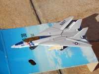 Macheta avion vanatoare Grumman F-14 Tomcat (SB-30) Navy Matchbox 1989