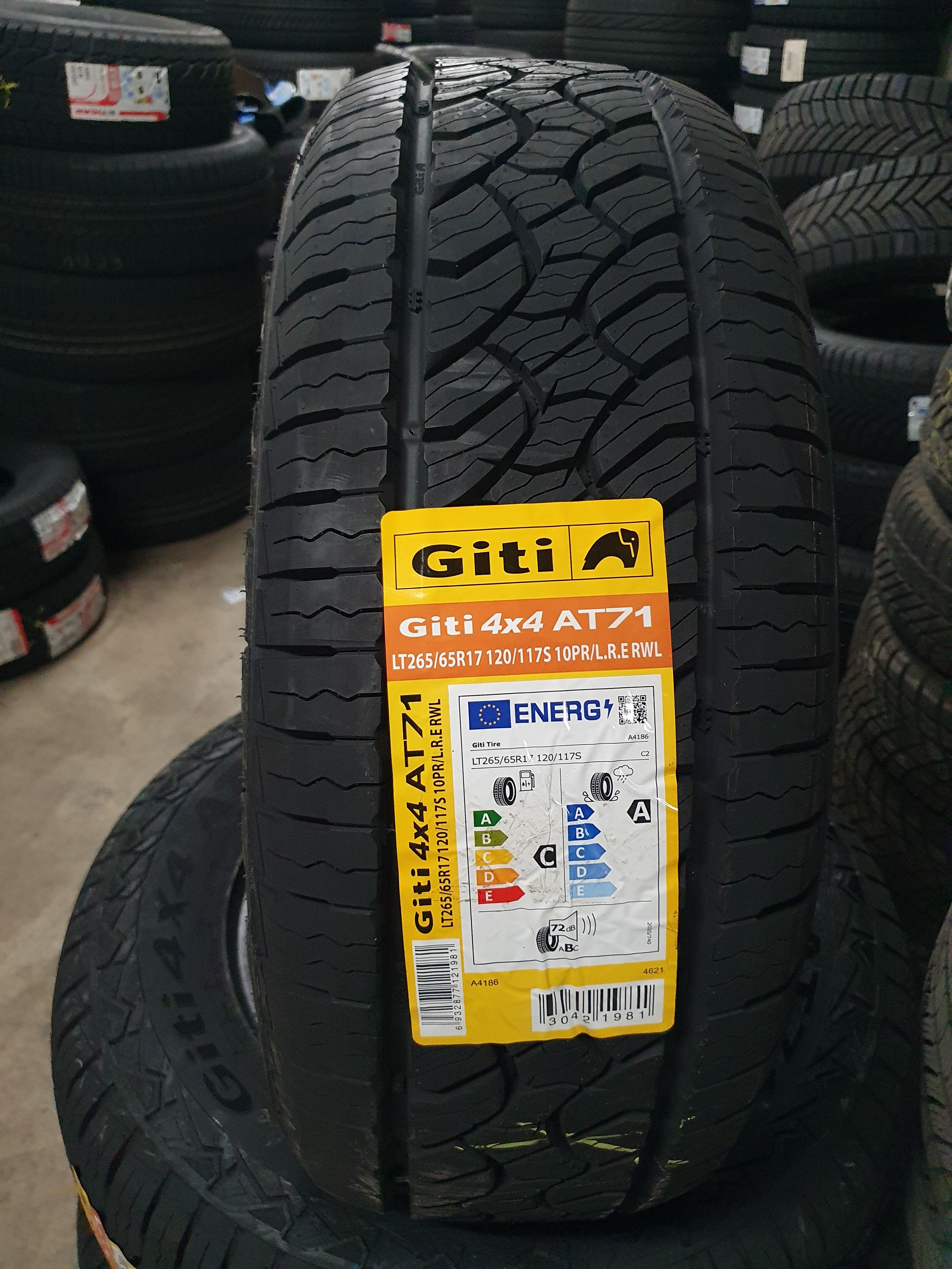 Lt265/65r17 Giti 4x4 At71 120/117s 10pr. Rwl Giti 4122