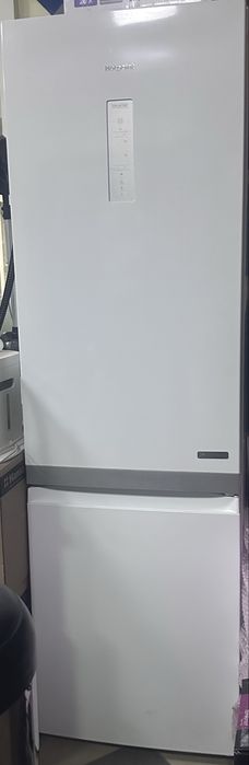 Продам холодильник Hotpoint Ariston