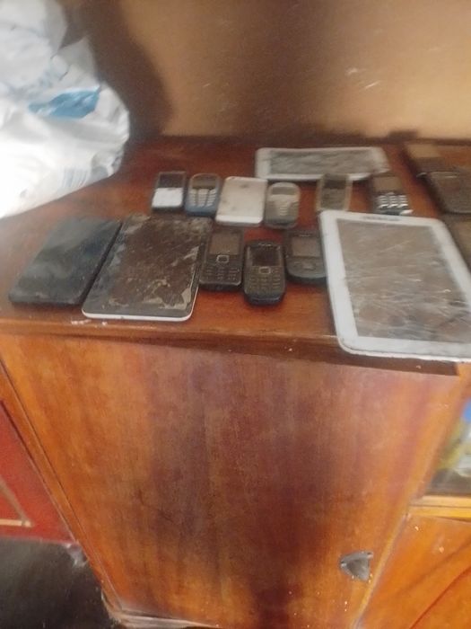 Telefoane defecte moooo plasma pentru piesetoare funcționale stare per