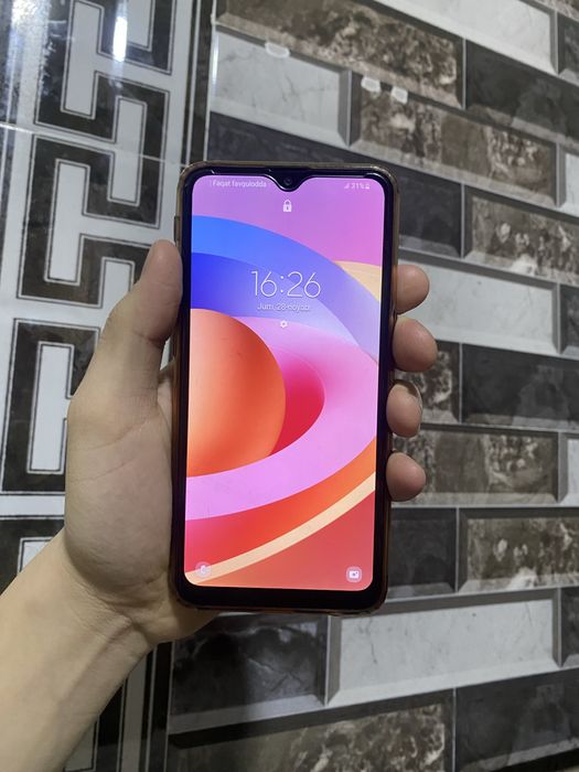 Samsung Galaxy a10 s  32 xotira ayb yoq