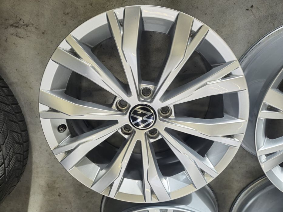 Jante Vw Tiguan R17 originale stare impecabila/ Vw Passat Golf 5 6 7 8