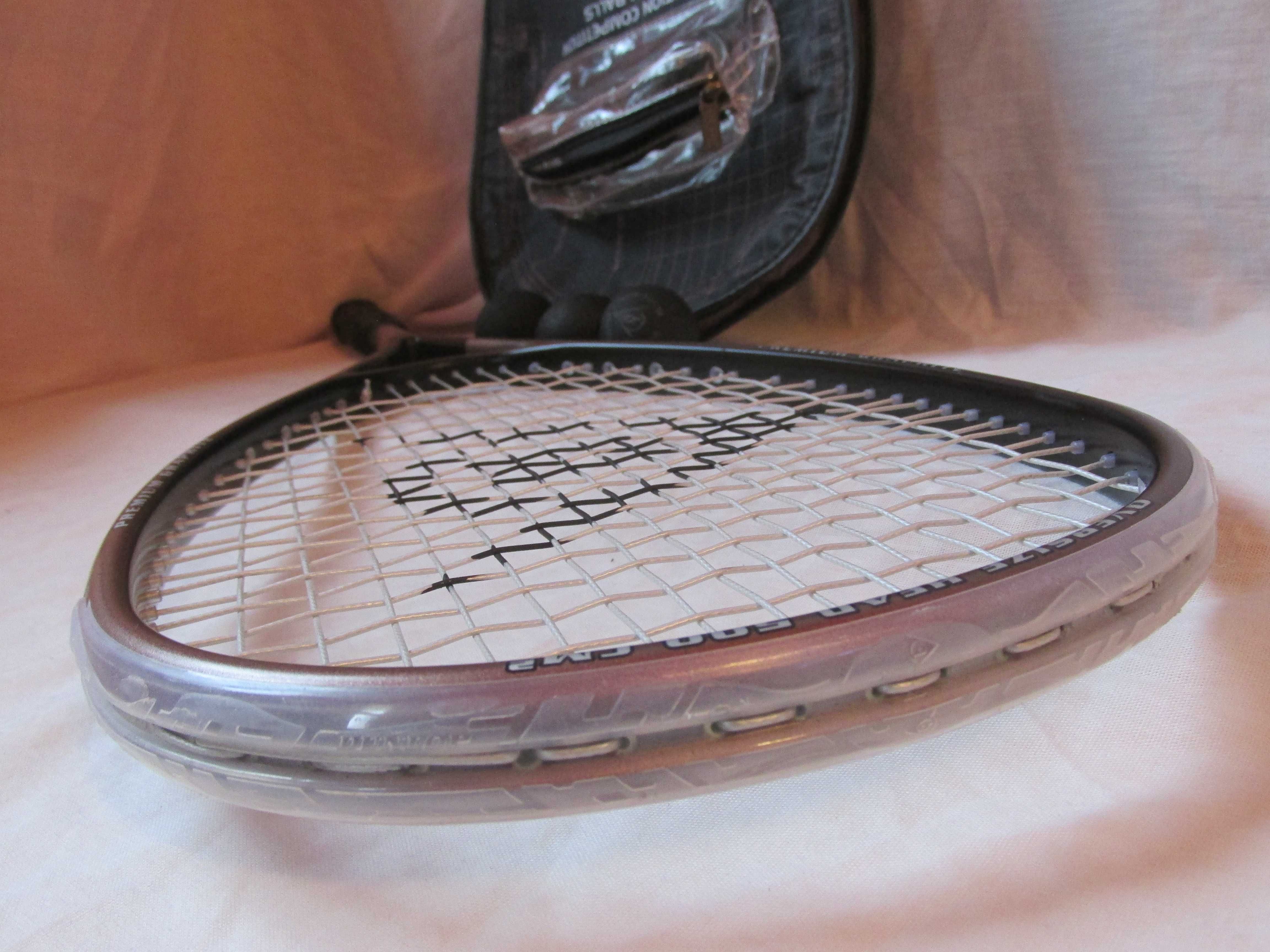 Rachetă squash Dunlop Black Graphite+husa cu 2 mingi