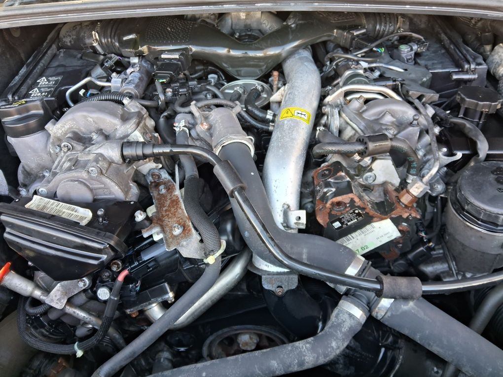 Motor mercedes v6