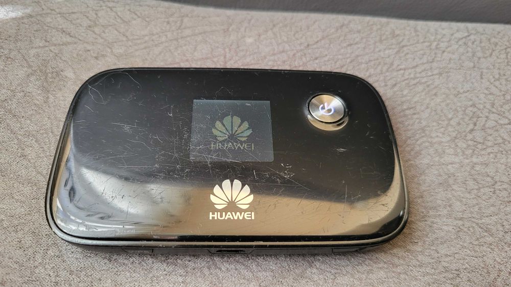 Router Huawei Wifi 4G LTE  E5776 baterie mare 3000 mAh