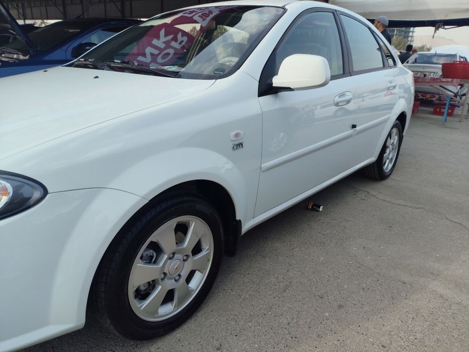 White gentra 2022yil