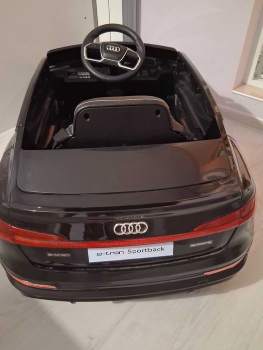 Детска електрическа кола Audi E-tron Sportback