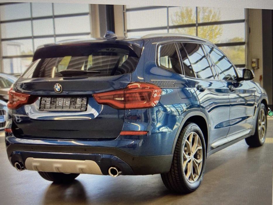 Se ofera spre vanzare BMW X3 30i