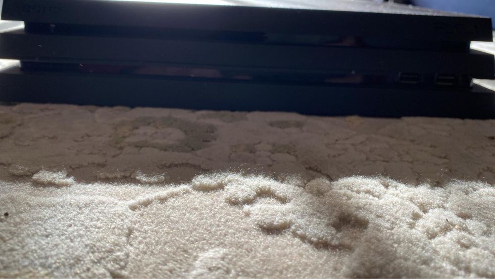 Ps4 pro, 1TB, impecabil