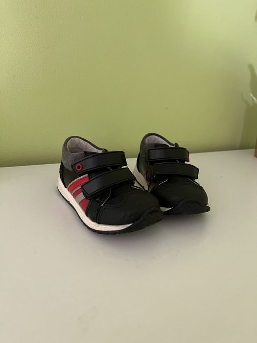 Детски обувки естествена кожа размер 23