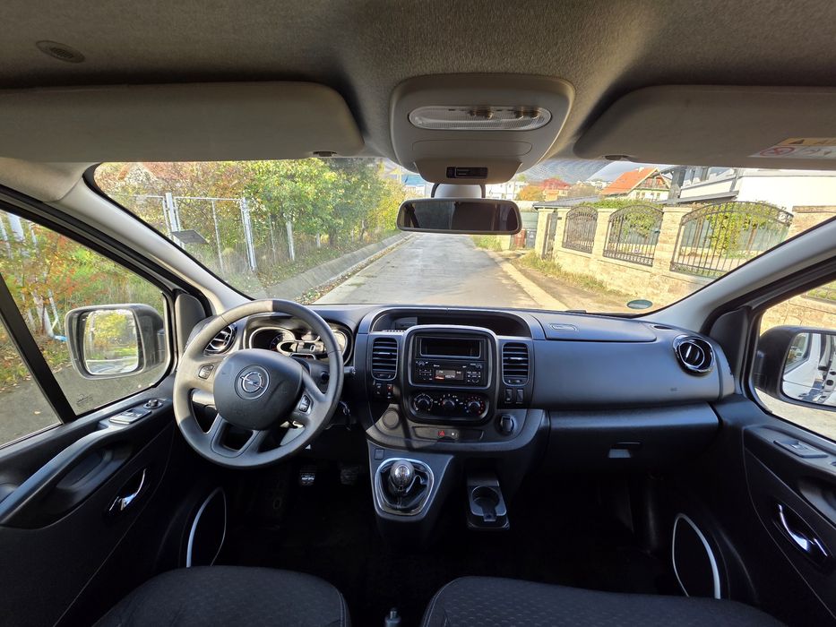 Opel Vivaro 2018 9locuri Long GARANTIE 192.000km 10/10
