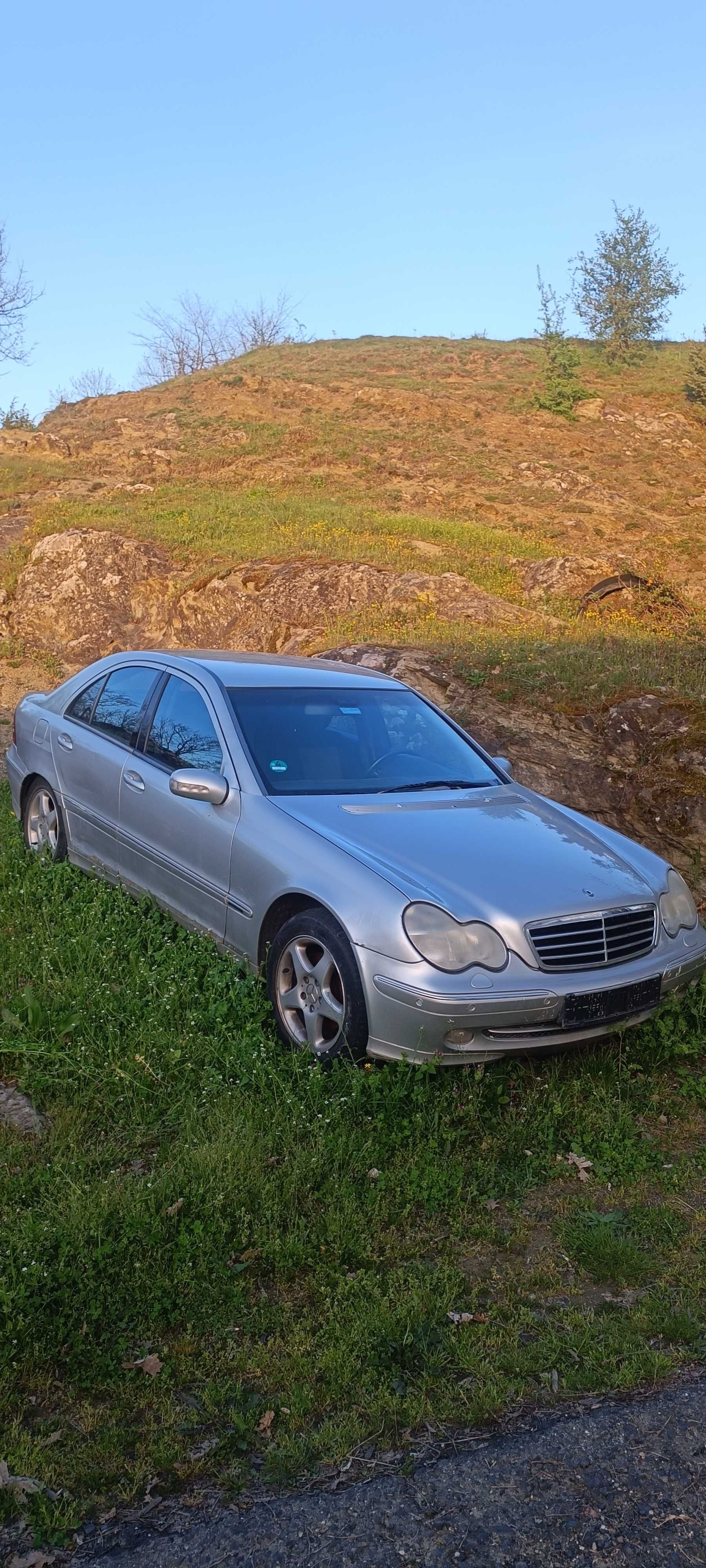 На части Mercedes-Benz C220 CDI W203
