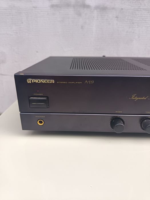 Amplificator stereo pioneer