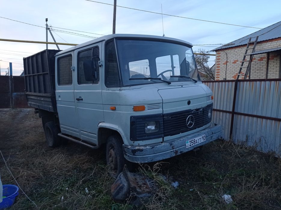 Продам Машину Daimler Mercedes BENZ