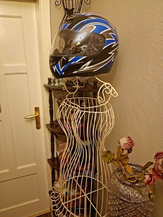 Каска за протекция Arashi