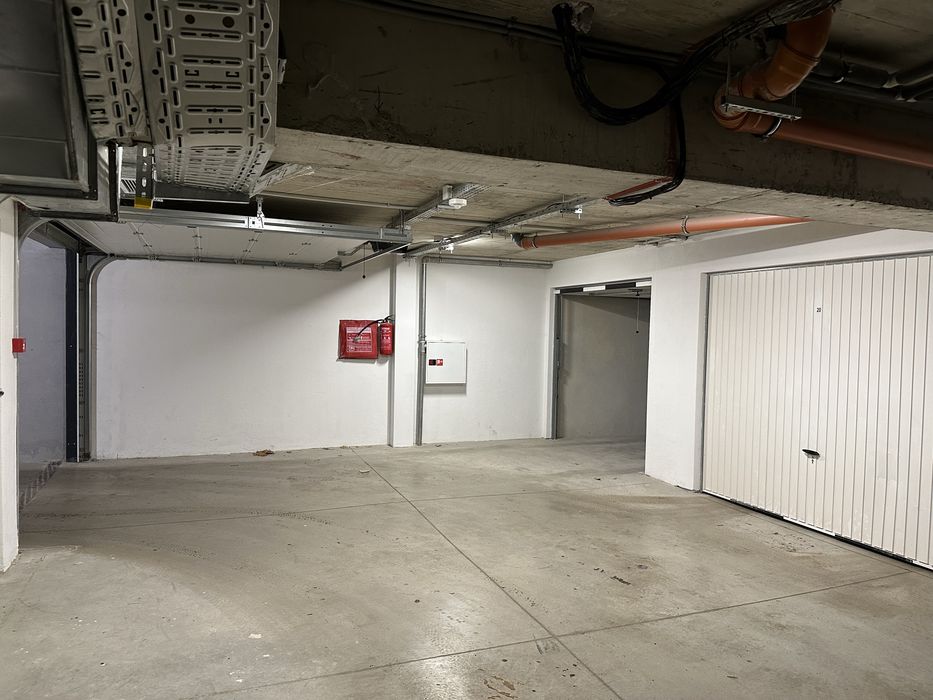 Дава се под наем Гараж / Паркомясто в София, Мусагеница - 16 кв.м за 153 € - Снимка #6