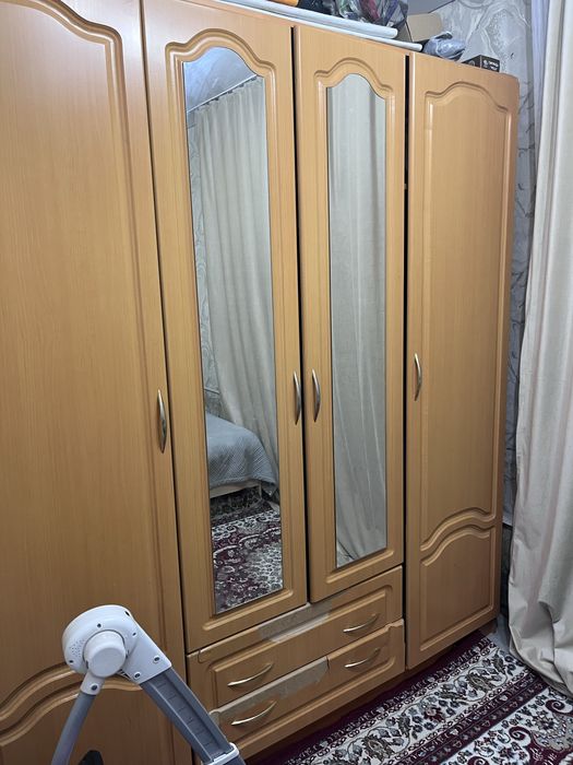 Продам шкаф срочно