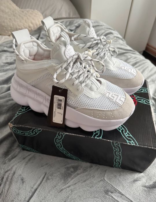 Versace chain reaction