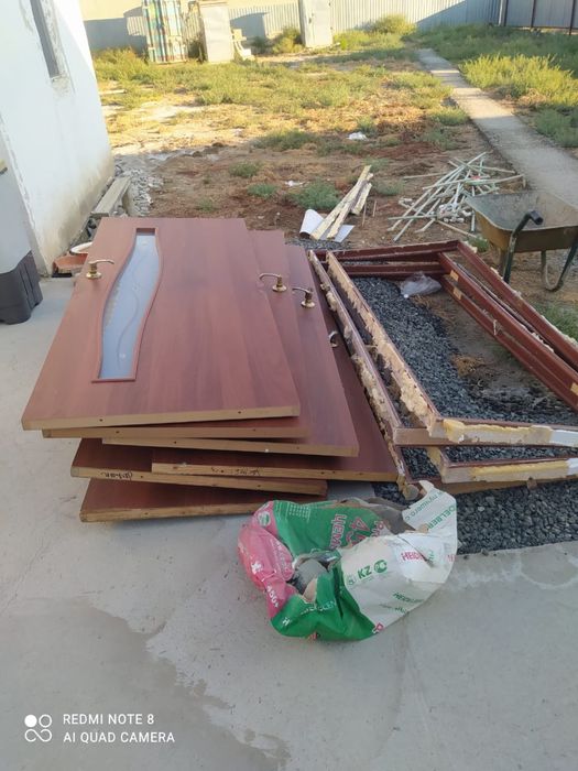 Жақсы жағдайда ұсталған есіктер сатылады