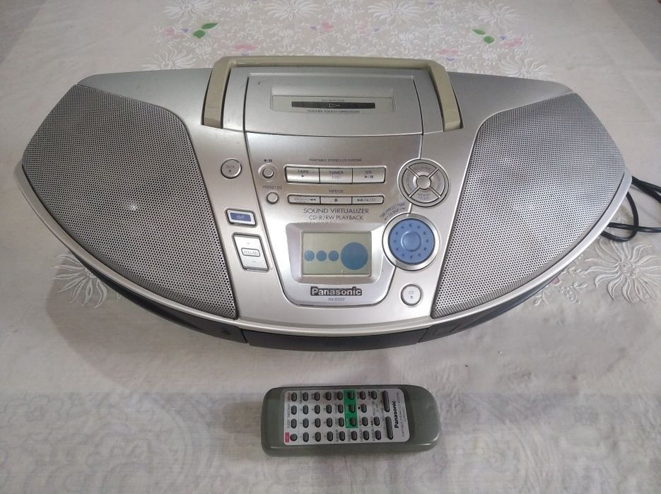 Магнитафонлар сотилади ишчи ҳолатда