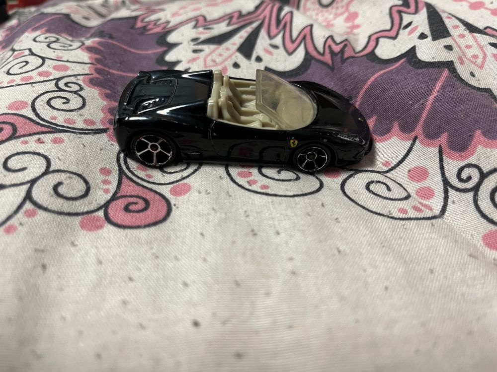 Hot Wheels Ferrari 458 spider