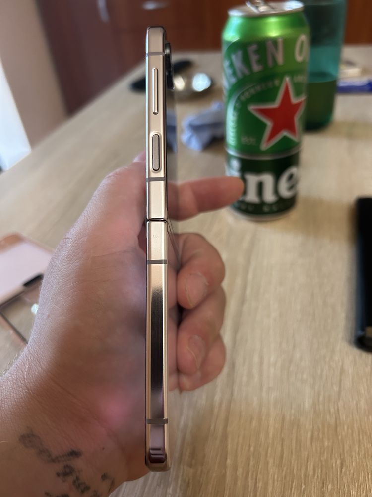 Samsung Galaxy z flip5