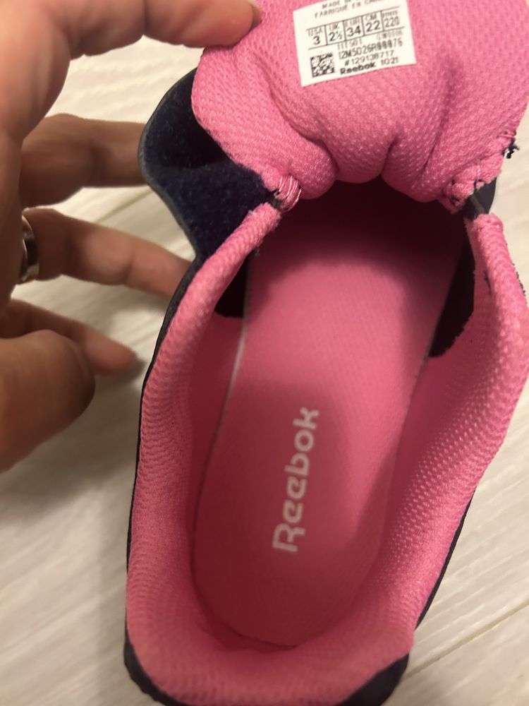 Adidasi Reebok fetite marimea 34, noi, fara eticheta