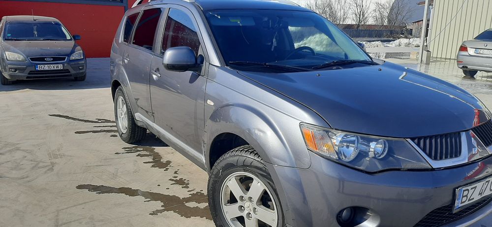 Vand urgent Mitsubishi Outlander