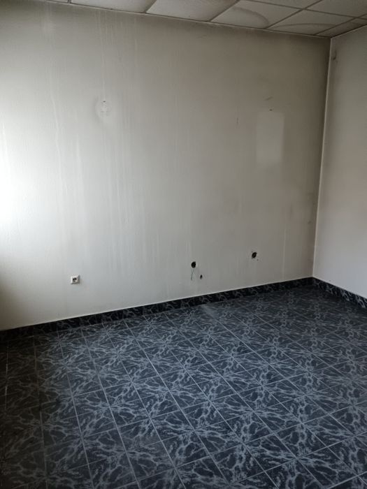 Proprietar vând spațiu comercial 142mp