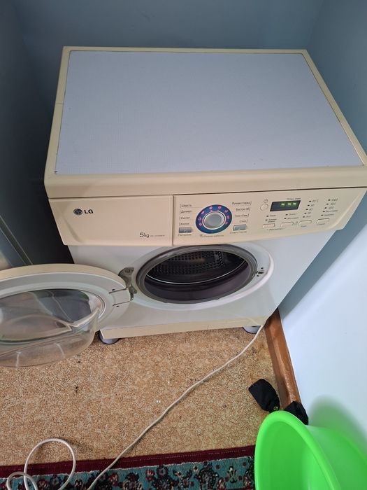 Прадаётся стиральная машинка