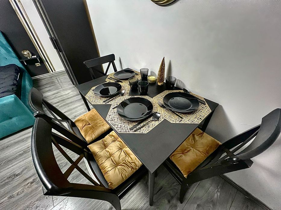 Escapada cu Jacuzzi Privat,Lumini Led și Vin, Pachet Cazare Spa Privat