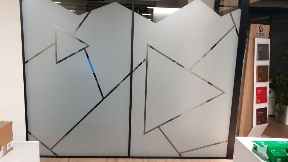 Matoviy tumanka, Tonirovka, Logotip, Ruchnaya rezka,Zerkalnaya plyonka