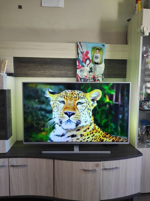 Смарт Телевизор PHILIPS 43 инча Android Ultra HD 4K Ambilight