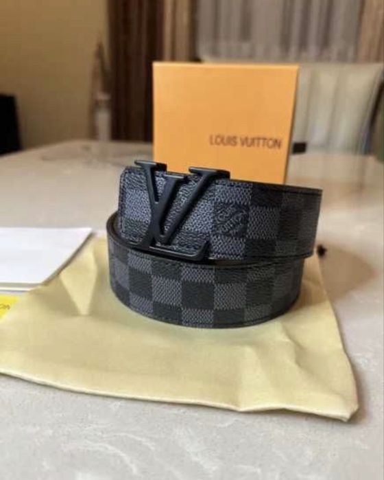 curea louis vuitton black