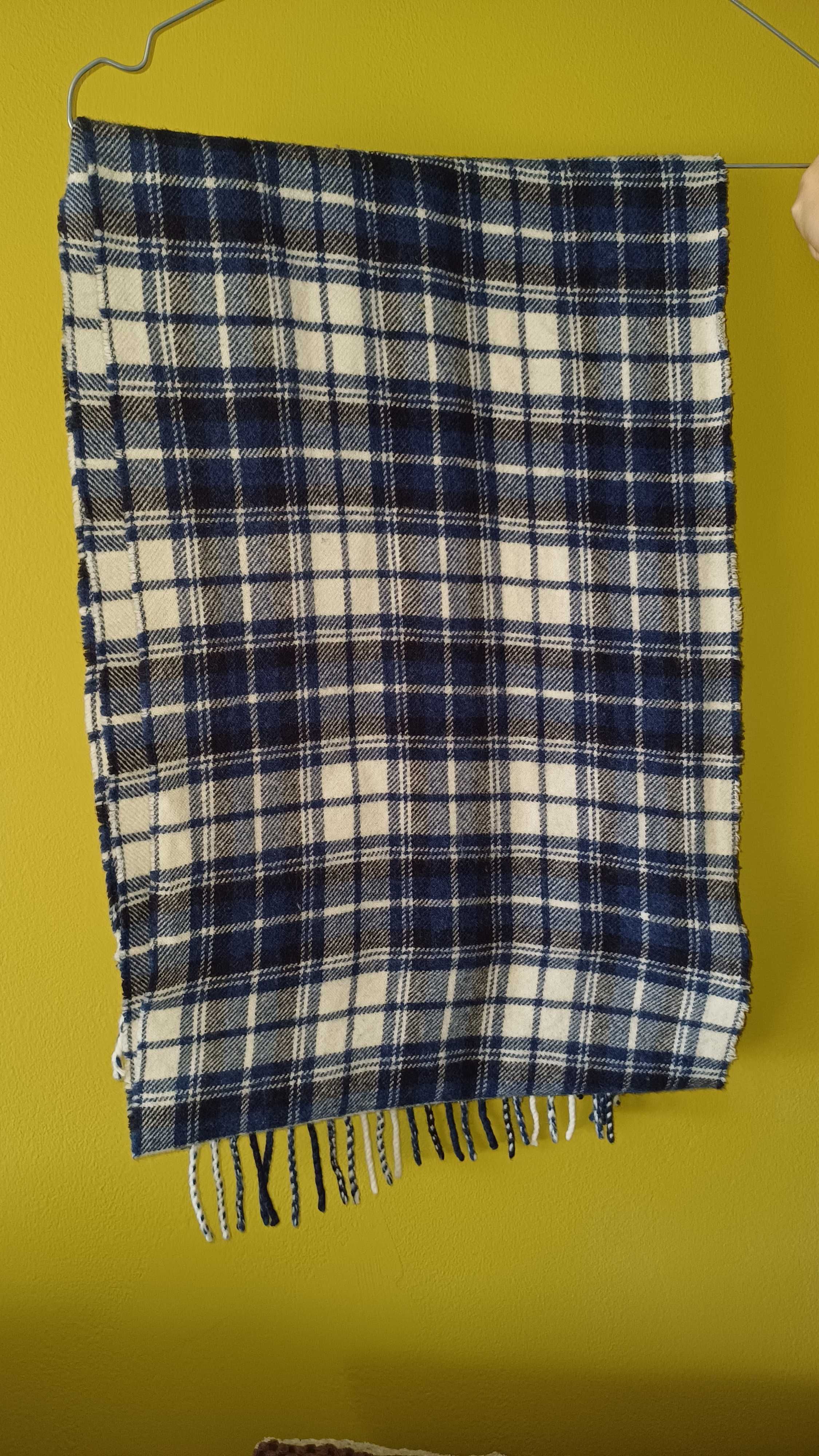Шал Gant 100% вълна