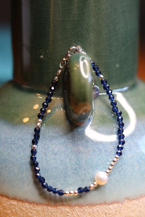 Колиета и гривни с перли и ест.камъни