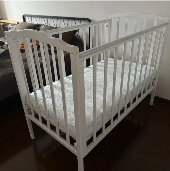 Детская кроватка в хорошем состоянии