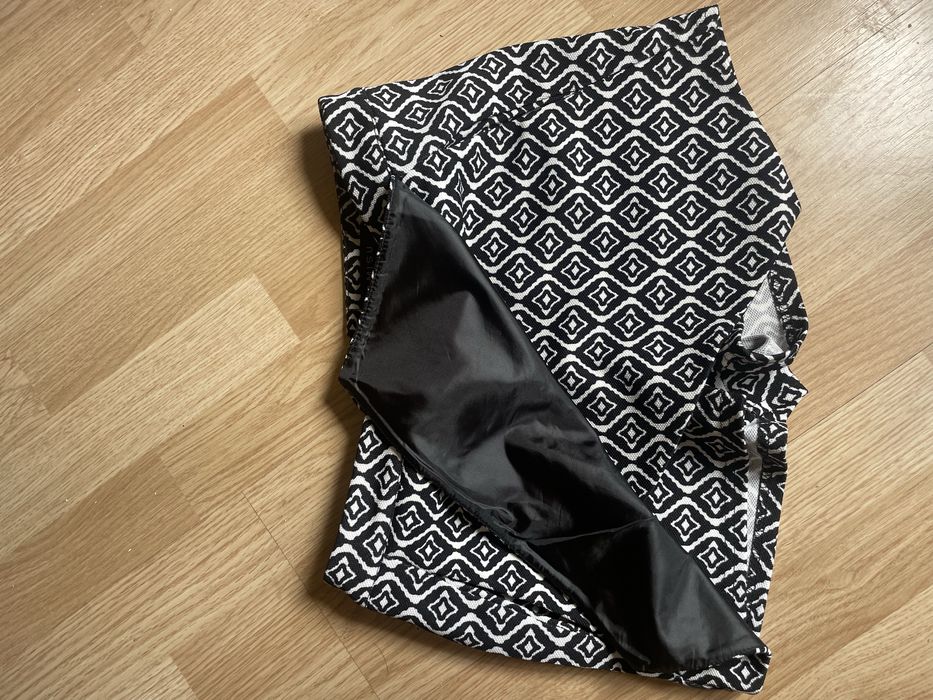 Fust-pantalon ,marimea 36 /M