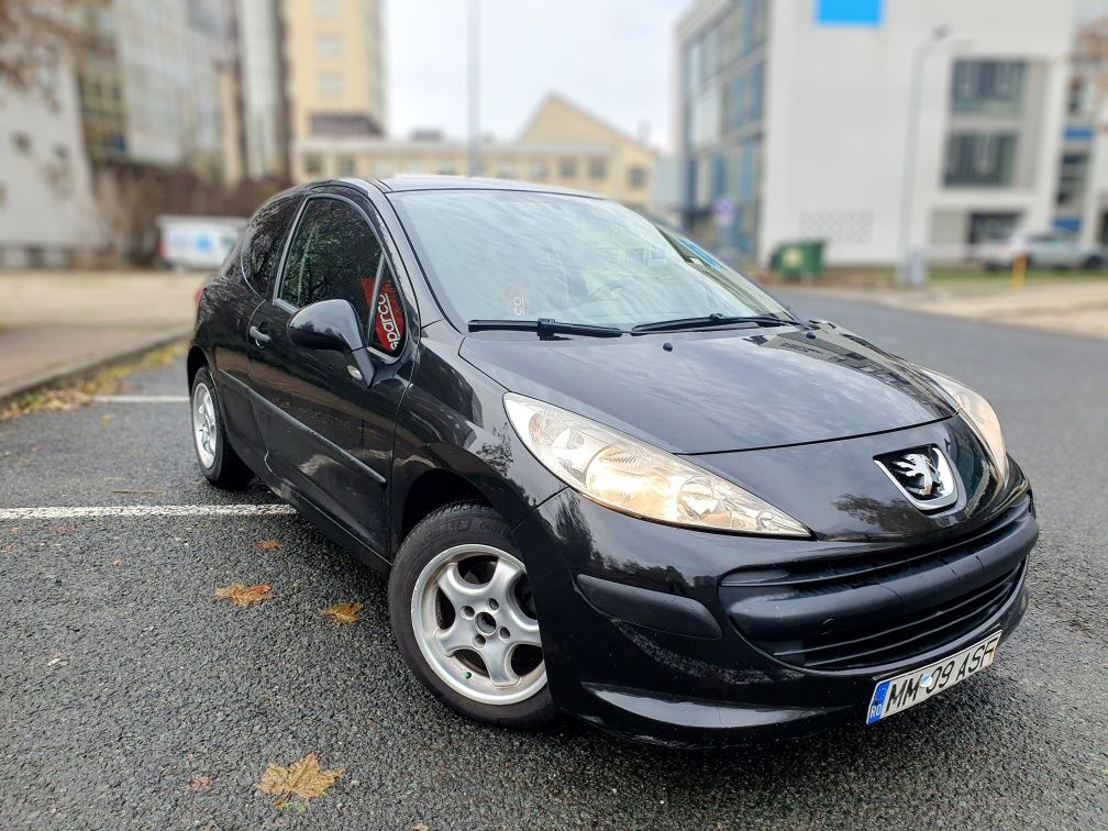 Vând urgent Peugeot 207 1.4 HDI