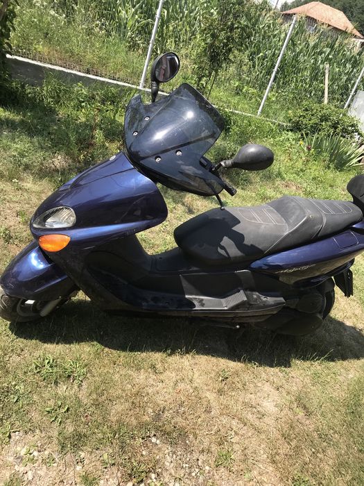 Vând scuter Yamaha