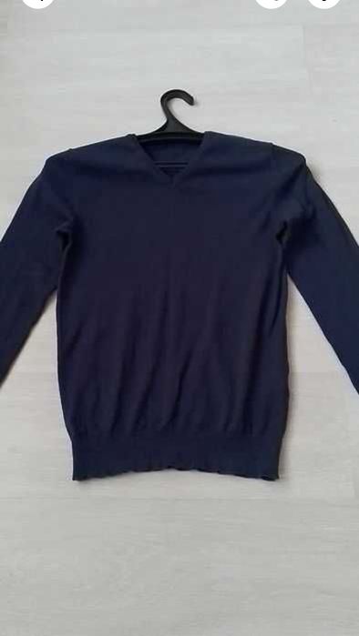 Продам пуловер на подростка 40-42 размер, 300 тг.