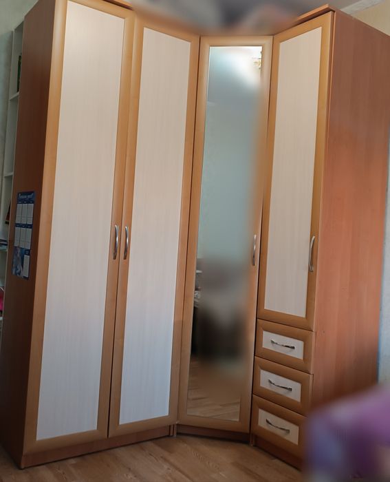 Продам шкаф для одежды