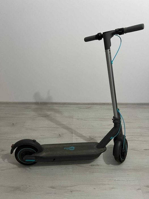 Trotineta electrica Motus, autonomie 65 km