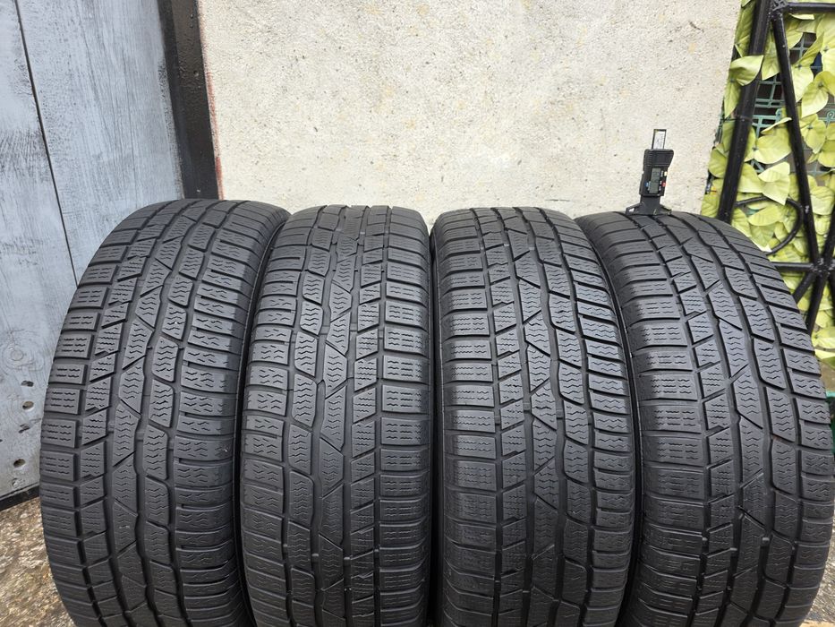 Vând patru anvelope de iarna continental 205 60 16 dot 3121