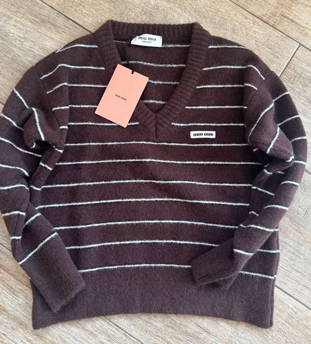 Дамски пуловер нов