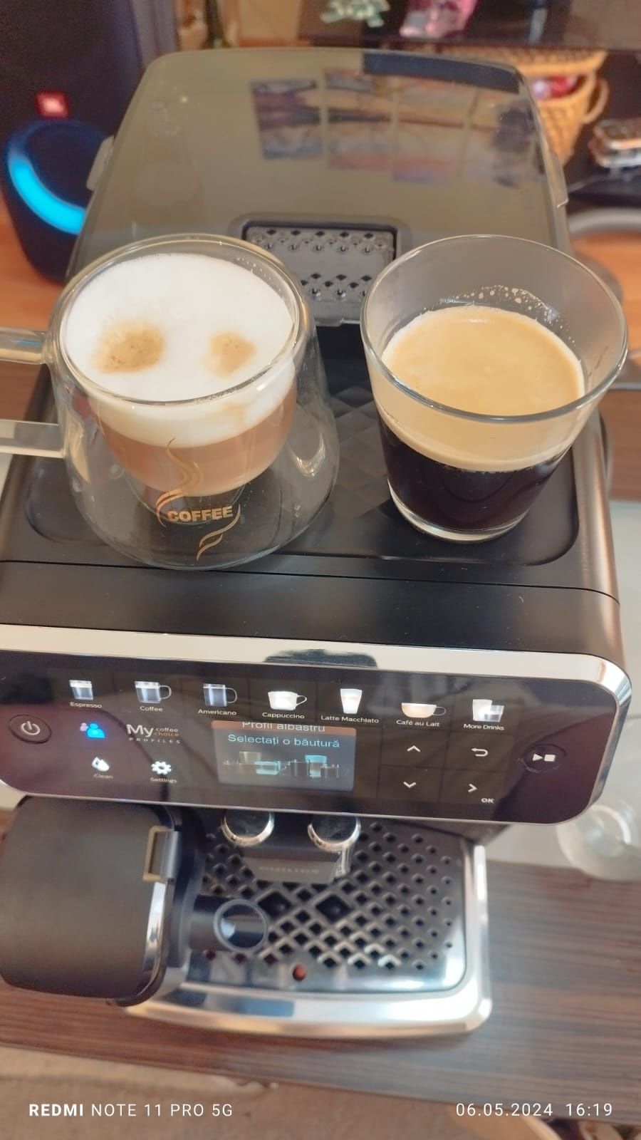Expresor aparat cafea espressor Philips 5400 ca nou