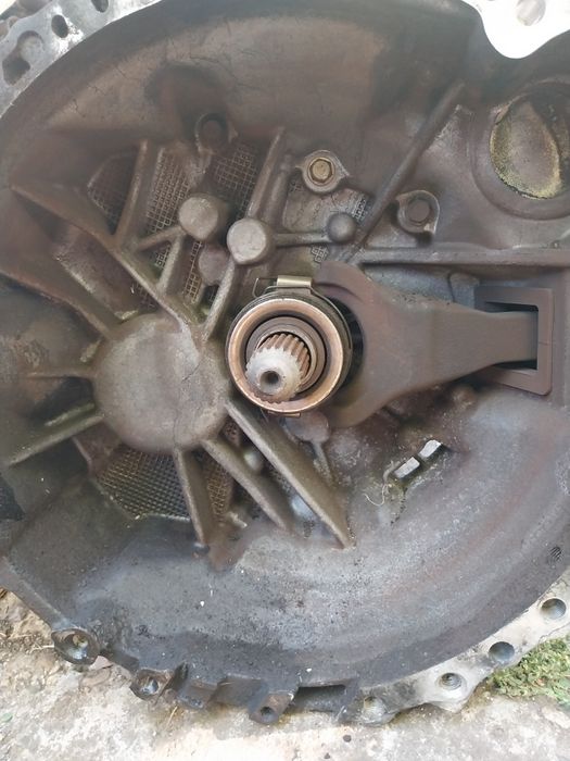 Скоростна кутия Тойота/Toyota COROLLA AVENSIS 2.0D4D 116k.c 1CD-FTV